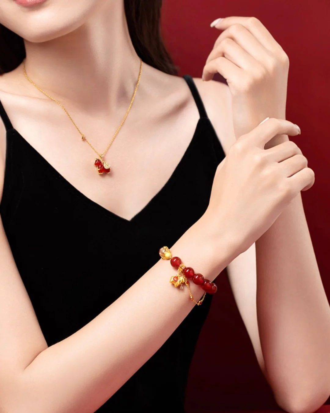 Auspice Horse Jewellery Set - Image 3