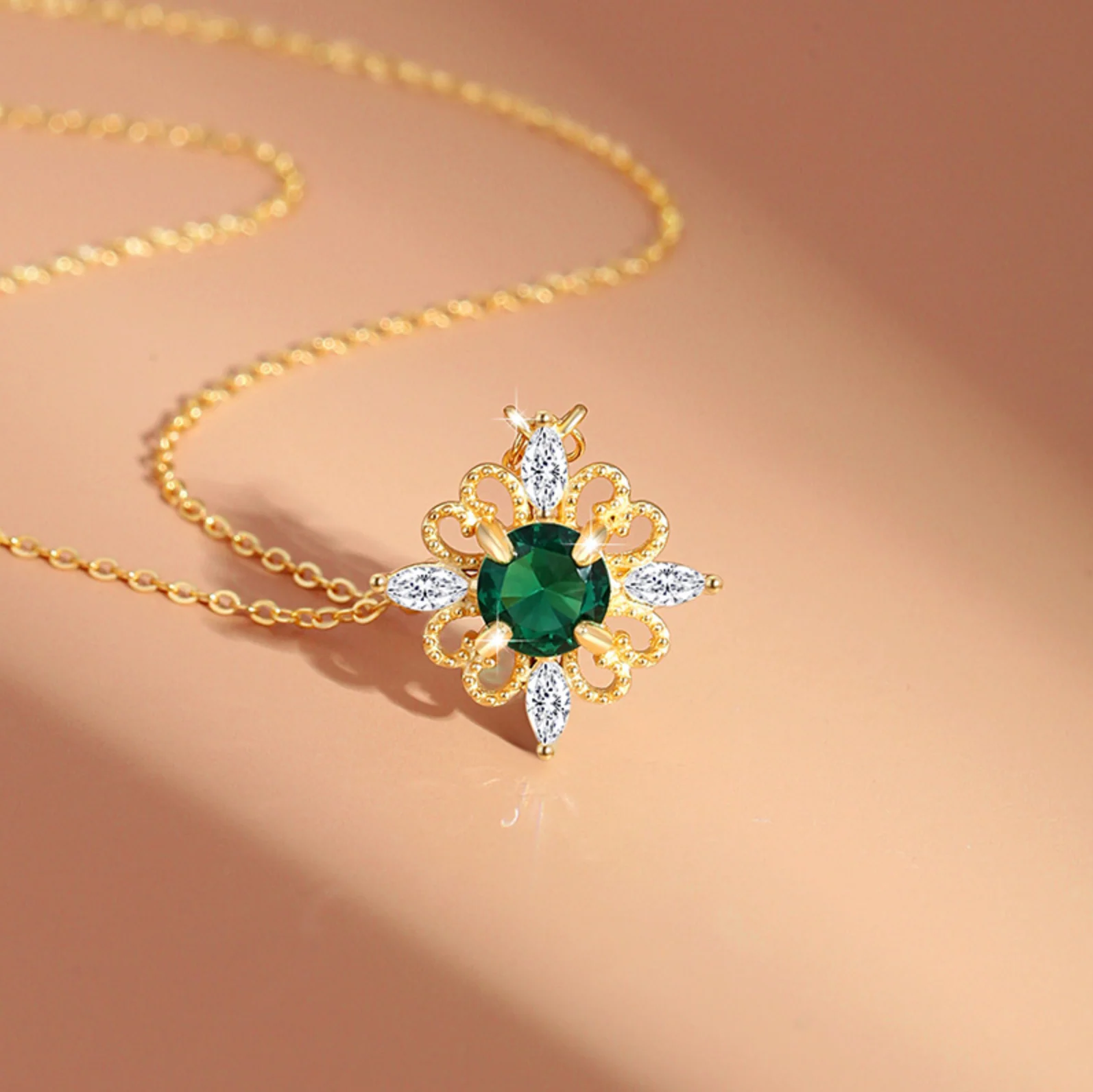 Esmeray Jewellery Set - Image 4