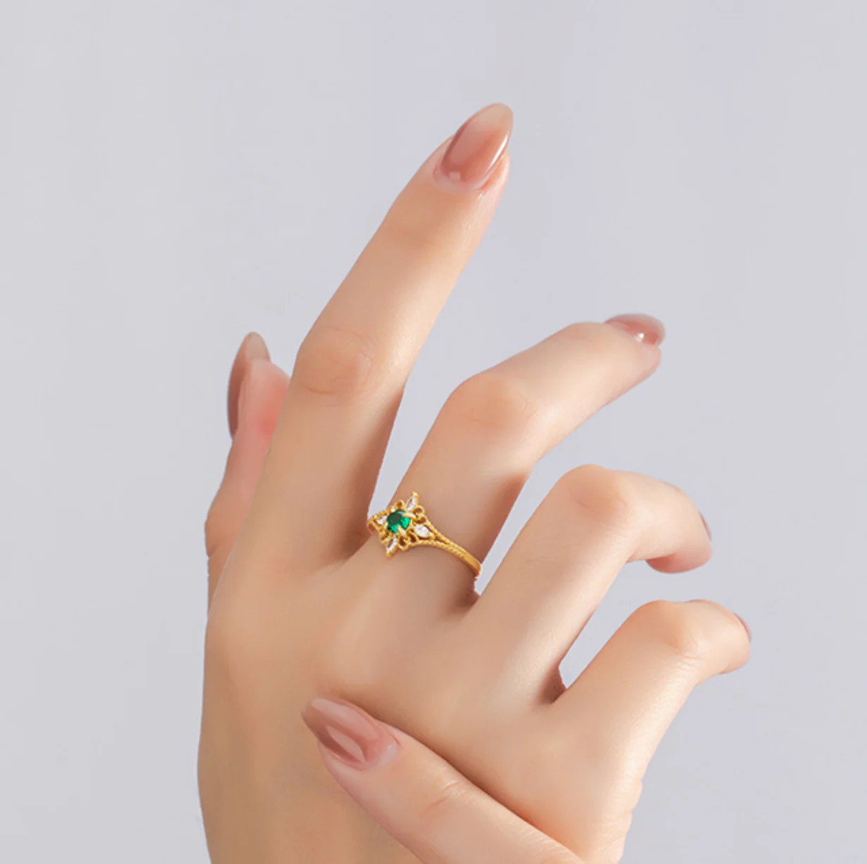 Esmeray Jewellery Set - Image 9