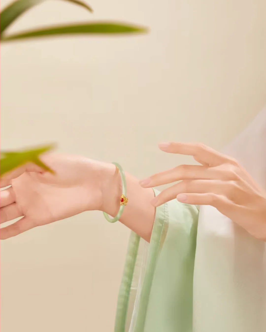 Imperial Ruyi Jade Duo Bangles - Image 11