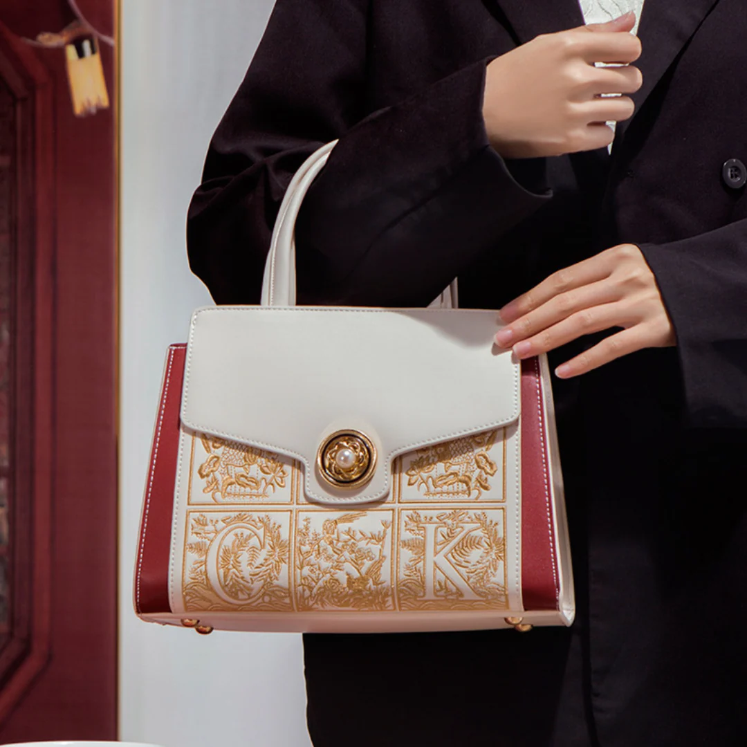 Tang Red 28 Regal Tote III - Image 3