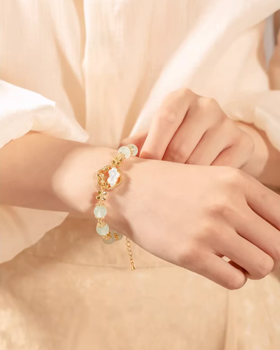 Legend of the Jade Rabbit Bracelet Set - Image 13