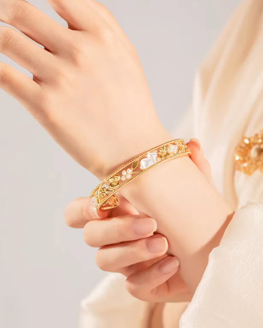 Legend of the Jade Rabbit Bracelet Set - Image 15