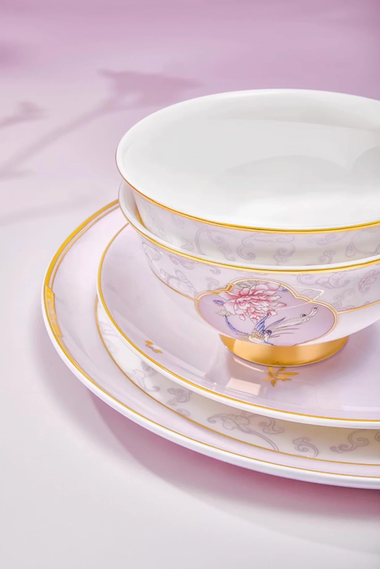 Yutang Elegance Dinnerware Gift Set - Image 8